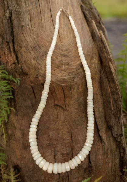 Edelsteinkette aus Edel-Opal
